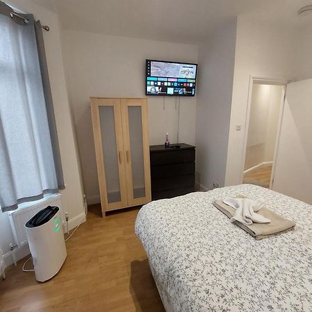 Cosy North Kensington Family Apartment For 4 Persons - Children Stay Free London Eksteriør bilde
